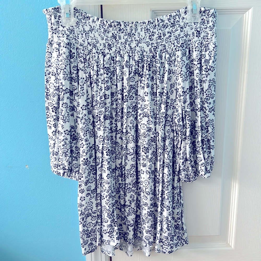 Off-the-shoulder Top